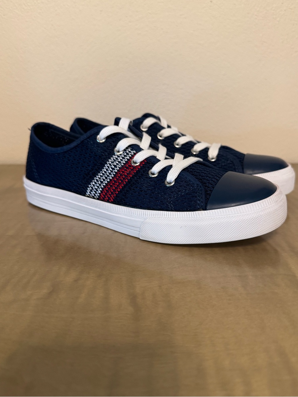Tommy Hilfiger Red White And Blue Sneakers Fourth Of July Size 7.5 - Picture 11 of 16